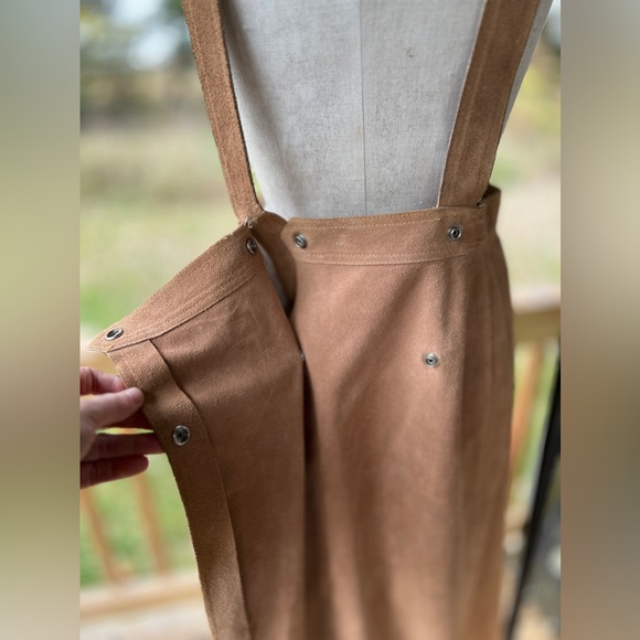 California Leather Works Suede Jumper - Picture 7 of 11